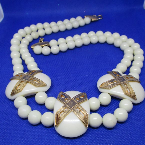 ACCESSOCRAFT NYC Necklace Cream Colored Celluloid GoldTone XOXOX Insert Pendant - Picture 9 of 13